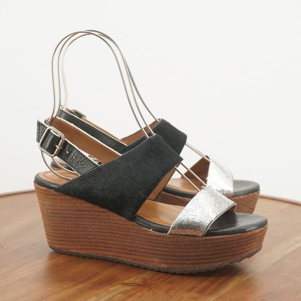 Trask Womens Robyn Sandals Wedge Platform Silver Leather Calf Hair Size 7M